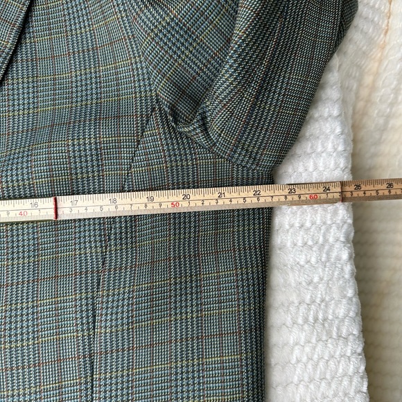 Pendleton Women's Blazer 100 virgin wool Green plaid 2 button Sz 16 - Picture 9 of 10